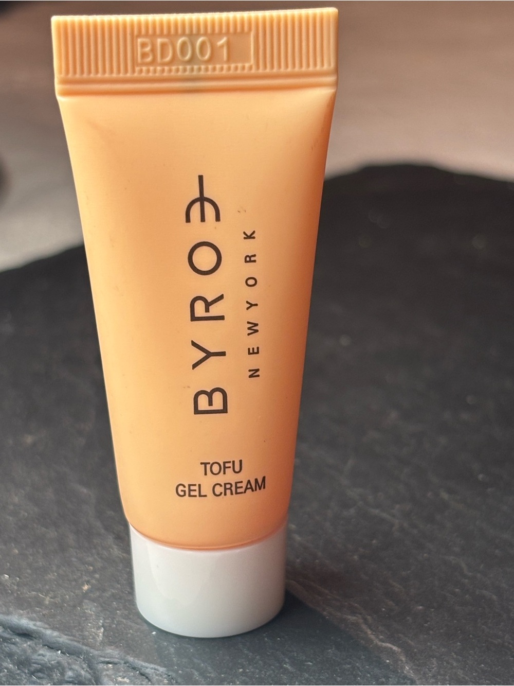 ROE Peach Tofu Gel Cream Travel Tube